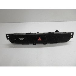 Bouton De Warning Kia Carens 4 Phase 1
